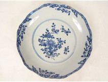 Chinese porcelain plate, East India Company, Kangxi tree landscape, 18th century