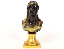 Neo-Egyptian bronze sculpture of Queen Cleopatra Nitocris, 19th century