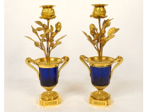 Pair of Louis XVI style candlesticks, blue crystal vases, gilt bronze, pink flowers, 18th century