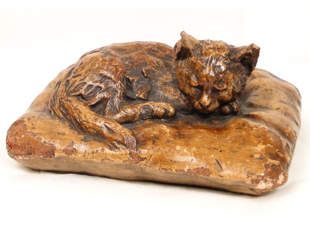 Sculpture En Terre Cuite Chat Sur Un Coussin Signee Marguerite Monot Xxe