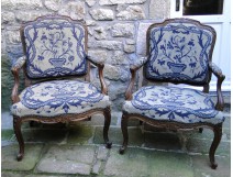 Pair of Louis XV chairs, walnut or beech carved twentieth