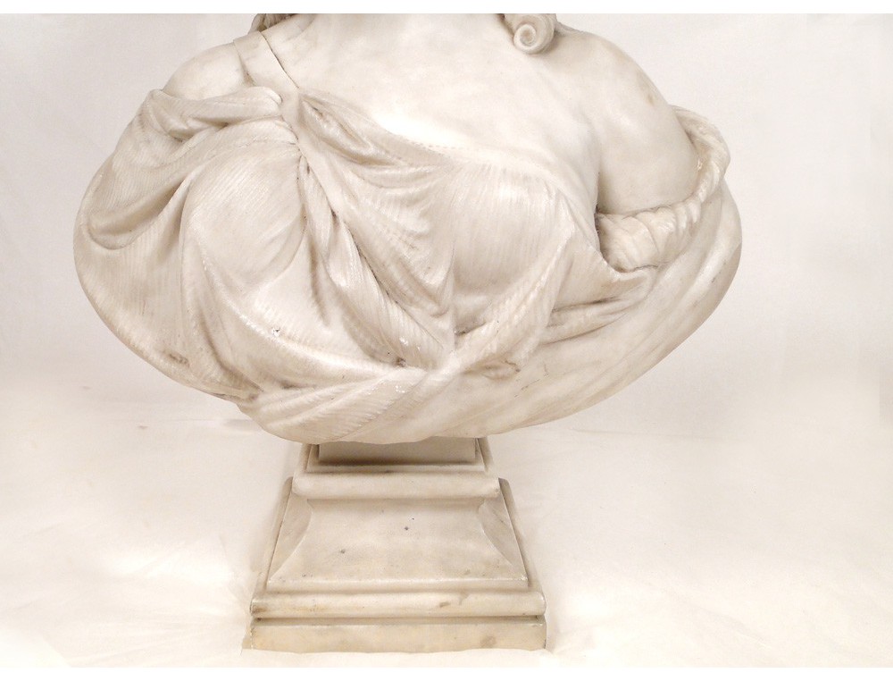 Big bust sculpture woman Madame du Barry, Carrara marble, Augustin Pajou,  18th
