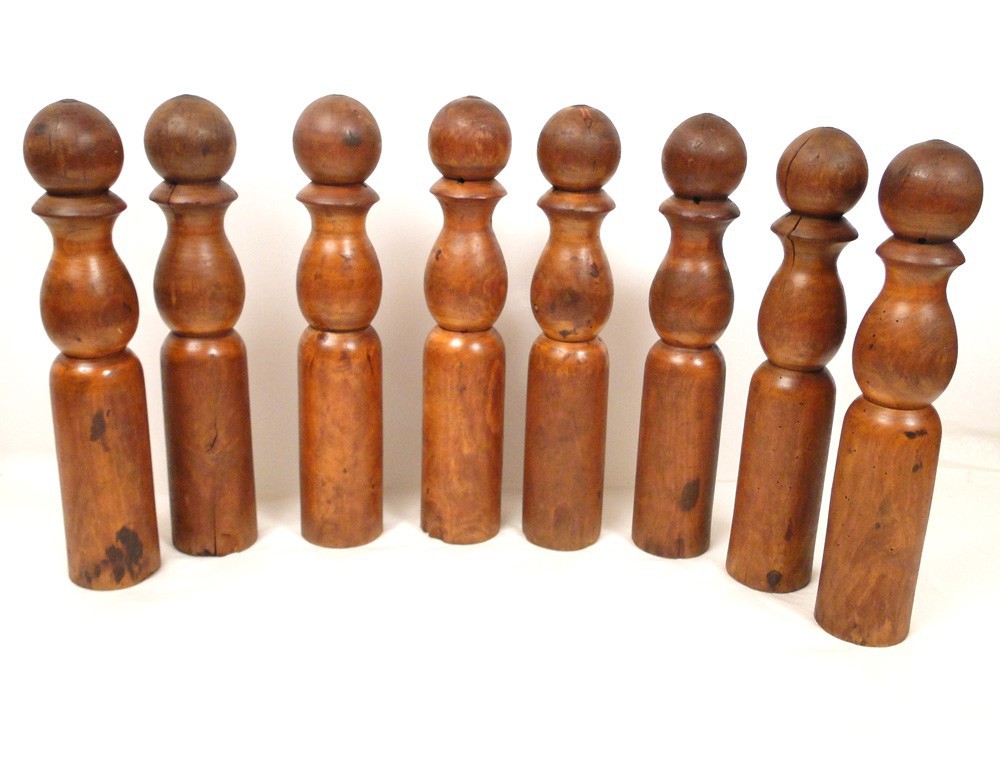 Lot De 8 Quilles En Bois Peint - Jouets Anciens Pour Restauration - Pièces Détachées