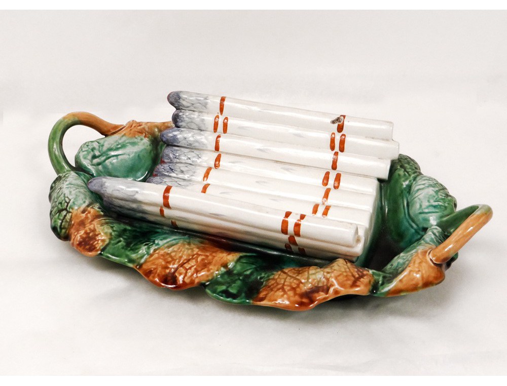Paire D'Assiettes à Asperges Et Artichauts En Barbotine (Majolique) - Fabriqué à Orchies, France