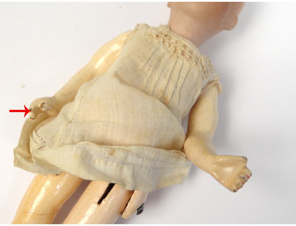 ANCIENNE MINI POUPÉE Articulée Tête Biscuit Fin XIXème. EUR 30,00