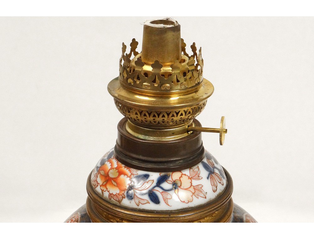 Lampe à pétrole porcelaine Imari Japon bronze doré boule Napoléon III XIXè