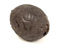 Coconut carved birds convict American Indian characters nineteenth