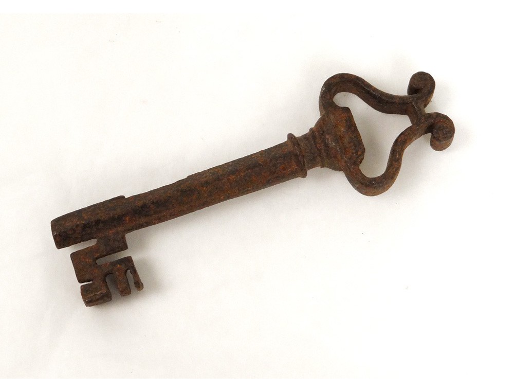 Clé clef ancienne fer château antique key XVIIIème siècle