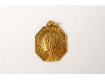 Médaille de baptême en or massif 18 carats Vierge Marie XXème siècle