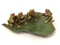 Bronze de Vienne plomb Nuremberg concert grenouilles nénuphar XIXème siècle