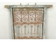 Grille fenêtre marocaine fer forgé bois peint Maroc Maghreb Atlas déco XXè