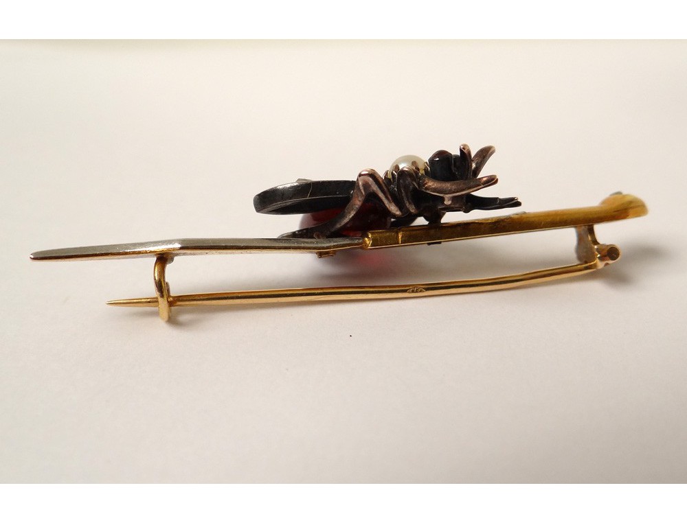 Brooch small knife insect fly gold 18K stone red rubellite pink XXth