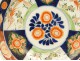 Grand plat porcelaine imari Japon oiseaux phoenix fleurs signé cachet XIXè