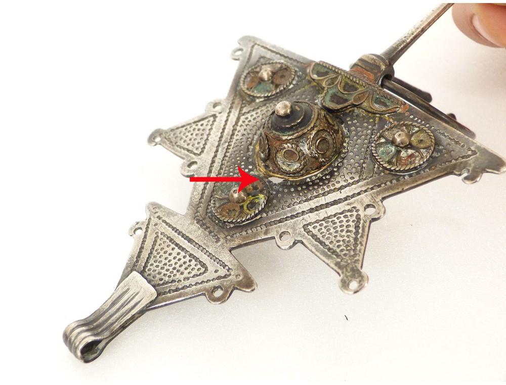 Fibune Tunisienne Amazigh En Argent Bas Titre - XIXe Siècle, Style Berbère - Occasion Authentique