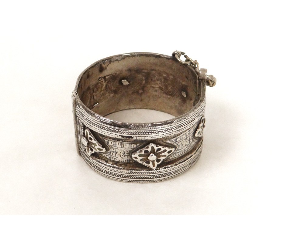 ANCIEN BRACELET MANCHETTE Berbère Argent Massif Ciselé EUR 50,00