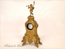 Watch stand gilt bronze Putti, Crowned C, Louis XV, 18th