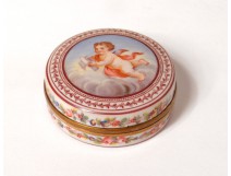 Small box gold metal enamelled round pill putti putti nineteenth dove