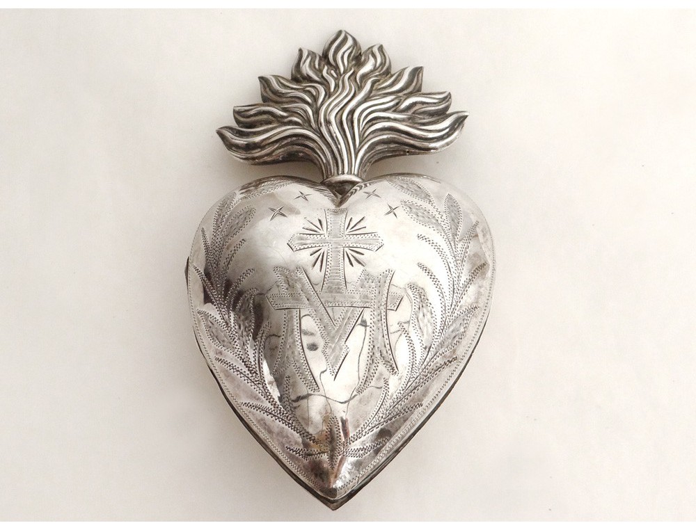 Broche Ancienne En Argent - Cœur à La Vierge Avec Motifs Fleurs - Occasion