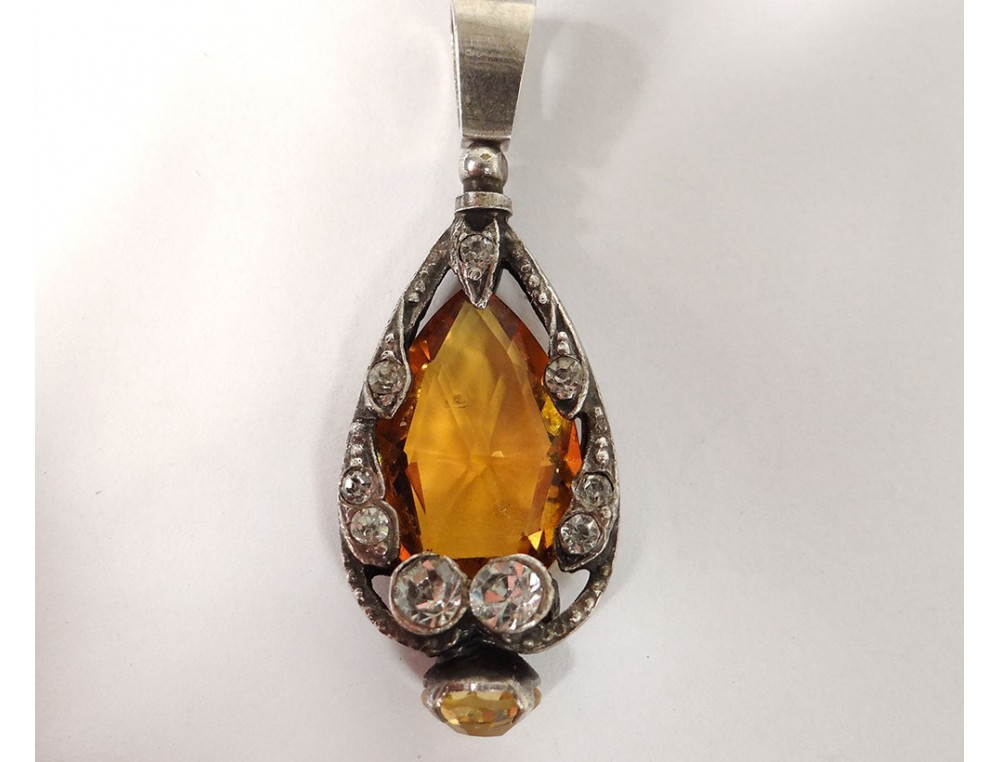 Pendentif Celtique Triskel Argenté Avec Cabochon De Topaze Jaune - Occasion Parfait État