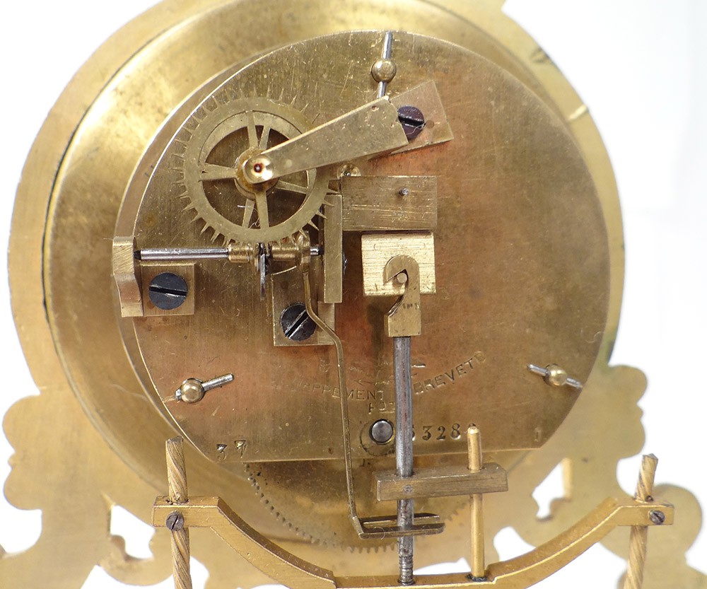 Pendule squelette bronze doré mouvement Farcot Amour balancelle NapIII