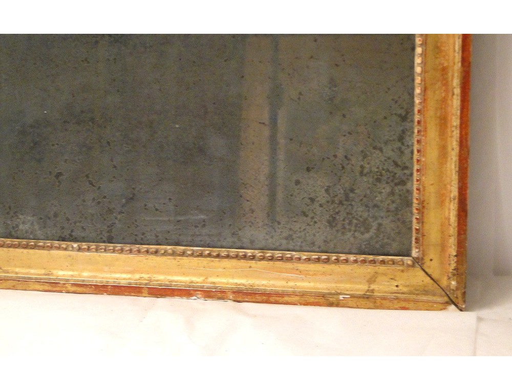 Rectangular mirror, gilded wood frame, 18th