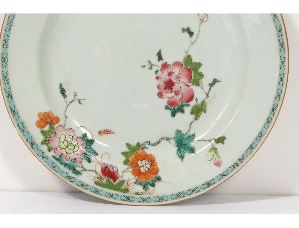 Assiette Ancienne Compagnie Des Indes - Porcelaine Famille Rose, Style Louis XVI, XVIIIe Siècle