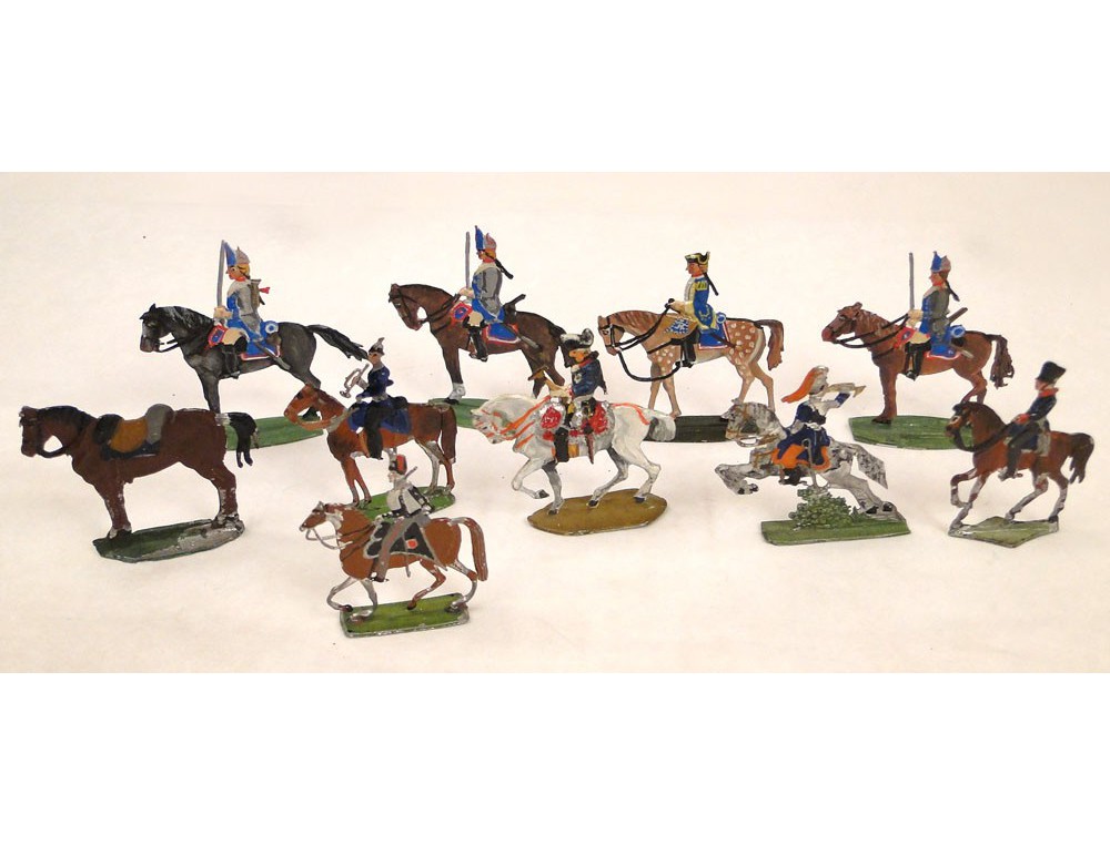 Lot De 52 Petits Soldats Anciens En étain à Peindre Premier Empire - Occasion, Collection Militaire