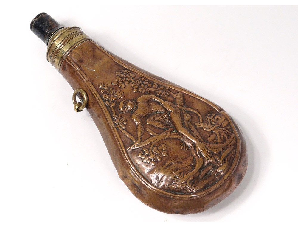 Ancienne Poire à Poudre En Cuivre Et Laiton - Fabrication Italienne