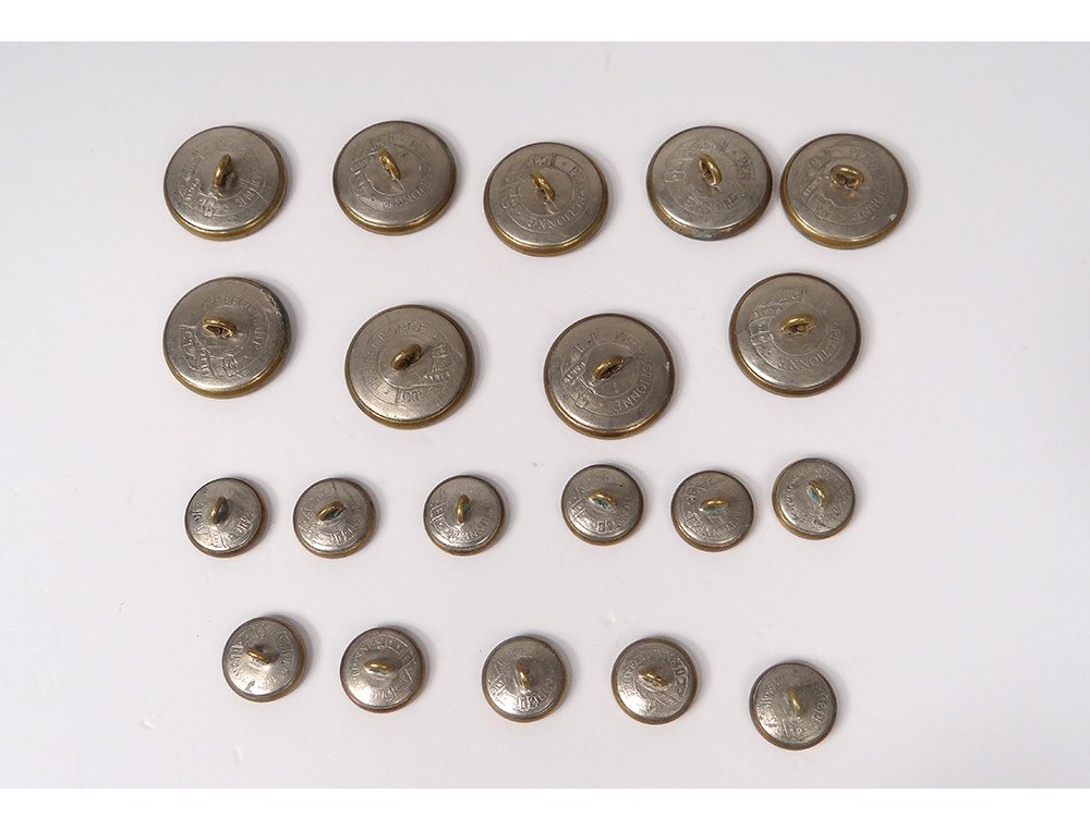 Bouton De Livrée Ancien XIXe – Laiton, Couronne Et Armoiries Marquis – Collection