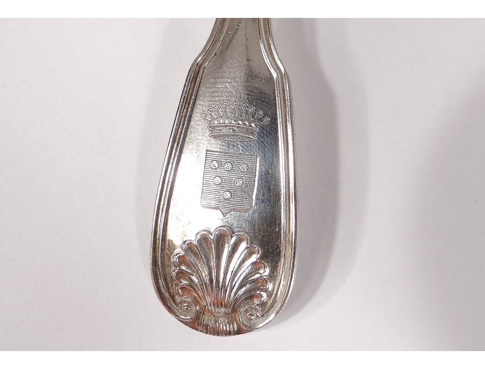 ERCUIS - Ménagère en métal argenté modèle filet coquille, elle comprend 12 couverts, 12